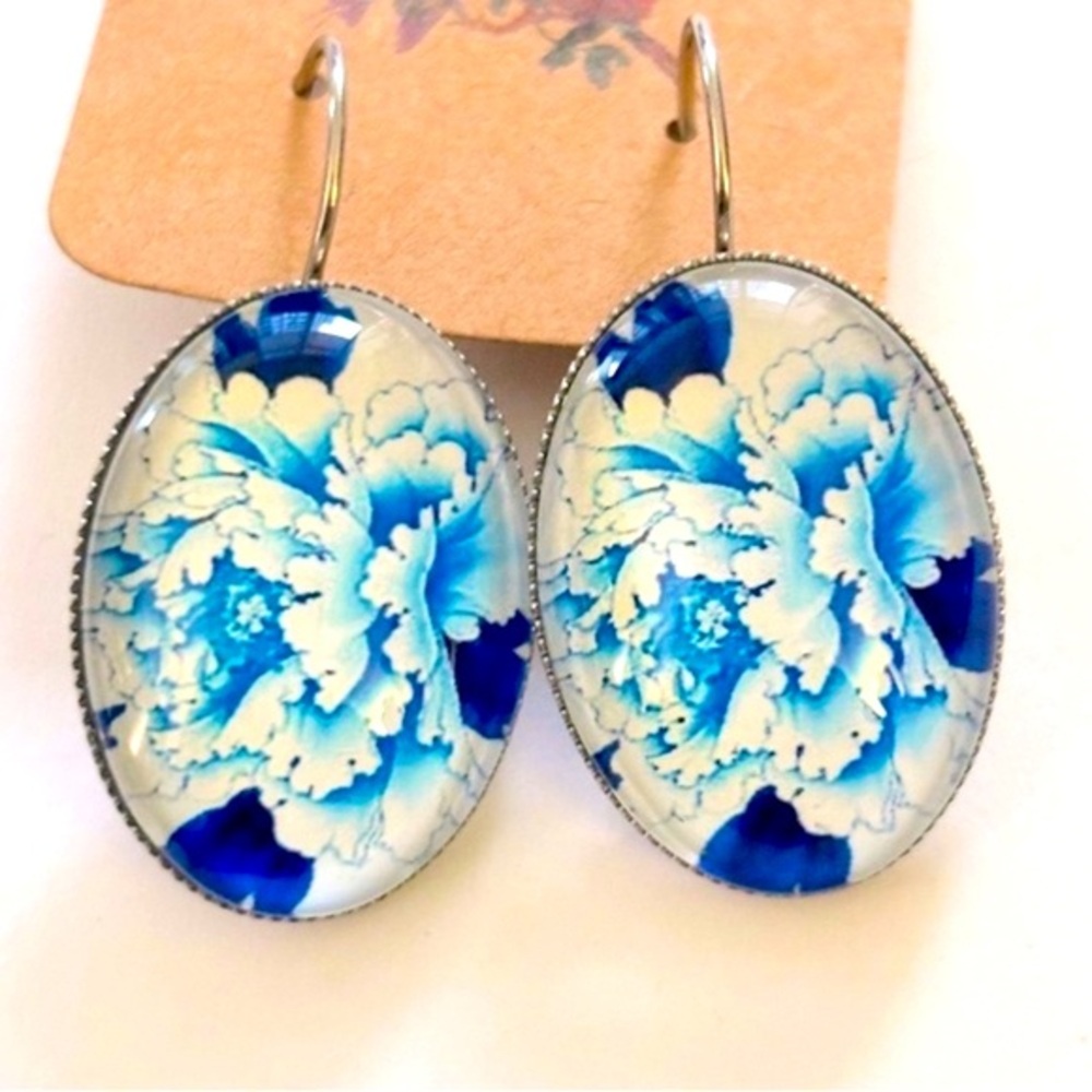 White and Blue Stainless Steel Lever Back Earrings, Handmade, NWT, Unworn